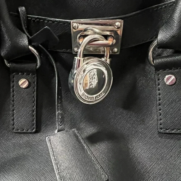 Michael Kors Hamilton Saffiano Leather Medium Satchel, Black w/ Silver Hardware - Picture 3 of 6